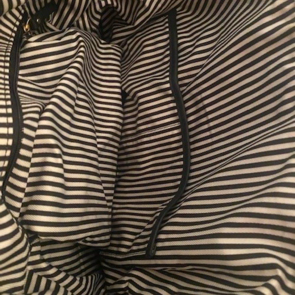 KATE SPADE TOTE - Picture 2 of 2